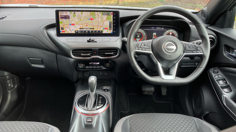 Nissan Juke 1.0 DiG-T N-Connecta 5dr DCT Petrol Hatchback